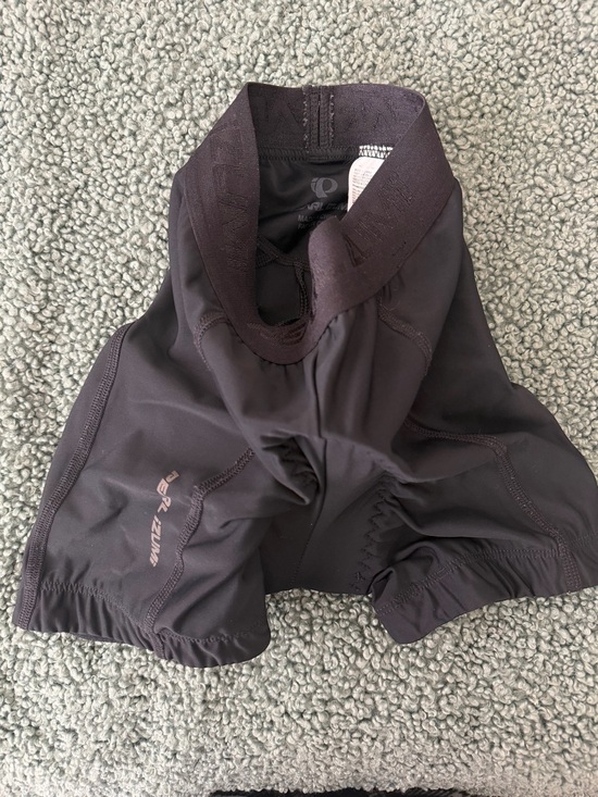 Pearl Izumi Other - Pearl Izumi Black youth/girls Cycling Shorts